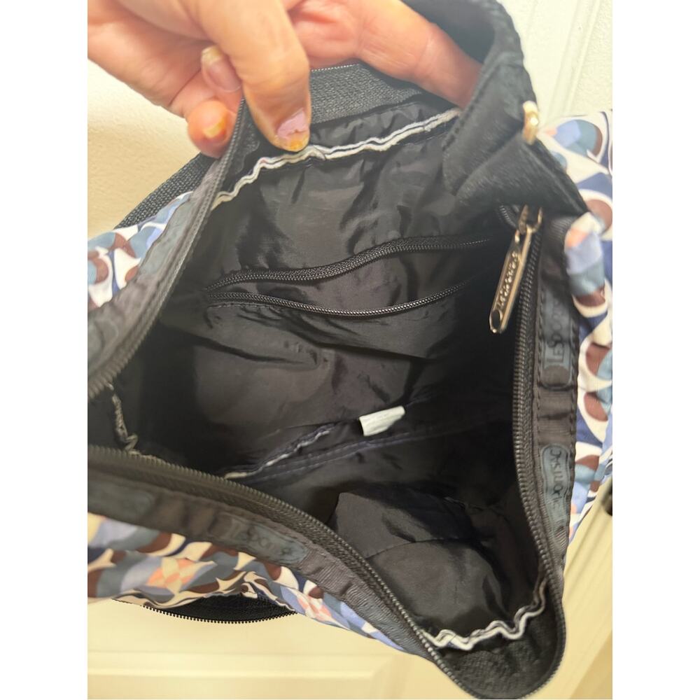 LeSportSac blue and white hobo nylon purse - Picture 9 of 11